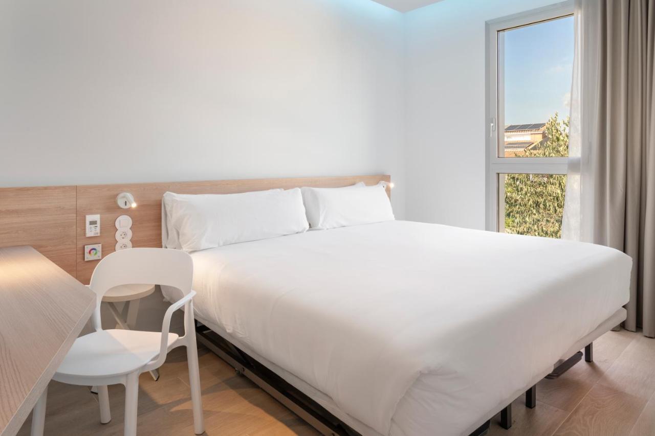 B&B Hotel Lleida Exteriör bild