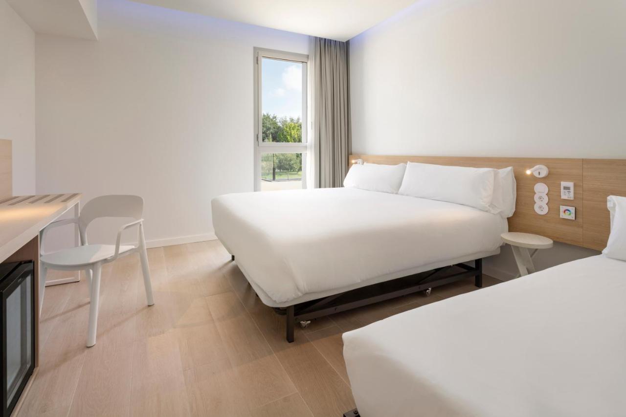 B&B Hotel Lleida Exteriör bild